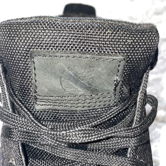 9.5 Timberland's - Picture 3 of 8